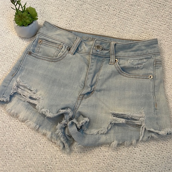 American Eagle Outfitters Pants - American Eagle Super Stretch Light Hi Rise Shortie Jean Denim Shorts Sz 00